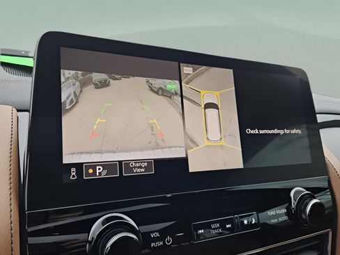 Used 2024 INFINITI QX80 Sensory image 45