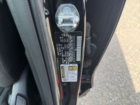 Used 2025 Kia Sportage LX image 28