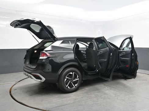 Used 2023 Kia Sportage LX AWD/4WD image 56