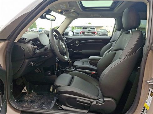 Used 2024 MINI Cooper S image 13