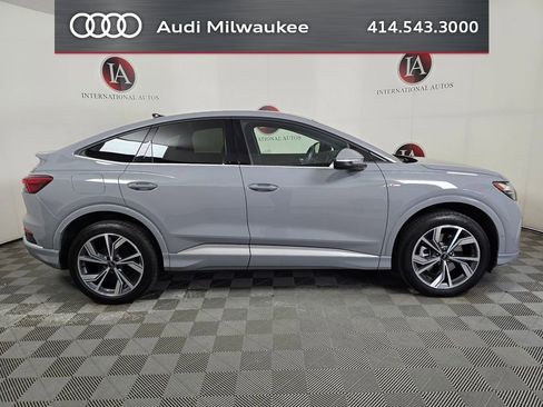 Used 2023 Audi Q4 e-tron Premium Plus w/ Premium Plus AWD/4WD image 3