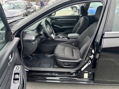 Certified 2023 Nissan Altima 2.5 SV image 16