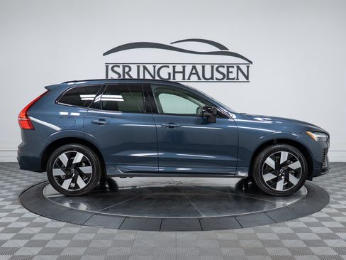 Certified 2024 Volvo XC60 T8 Plus w/ Climate Package AWD/4WD image 4