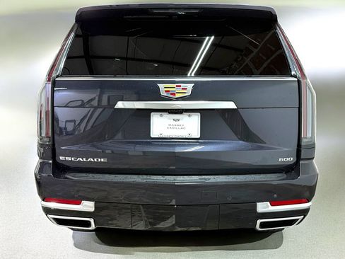 New 2026 Cadillac Escalade ESV Luxury image 8