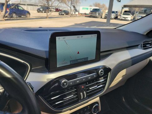 Used 2022 Ford Escape SEL w/ Technology Package image 20