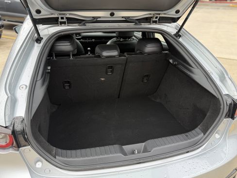 Used 2019 MAZDA MAZDA3 Hatchback FWD image 10