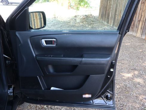 Used 2013 Honda Pilot Touring image 28