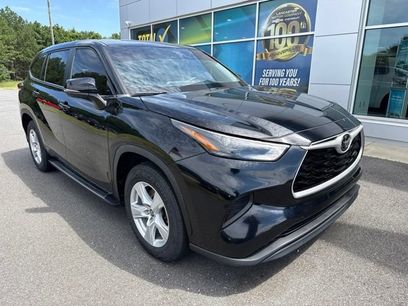 Used 2023 Toyota Highlander L