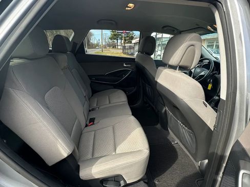 Used 2014 Hyundai Santa Fe GLS image 25
