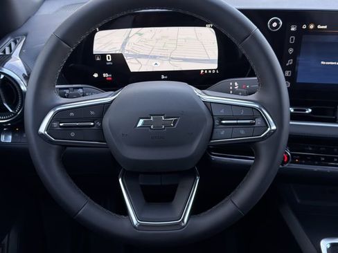 New 2026 Chevrolet Equinox LT w/ Convenience Package II image 11