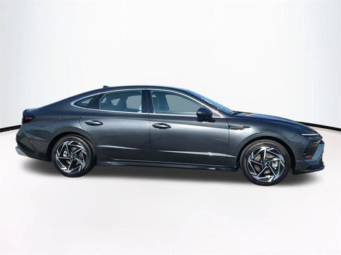 New 2026 Hyundai Sonata SEL FWD image 4