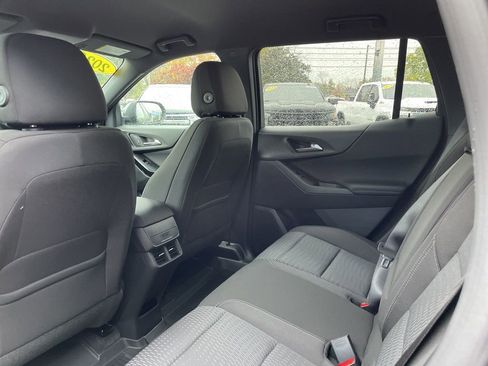 New 2026 Chevrolet Equinox LT FWD image 42