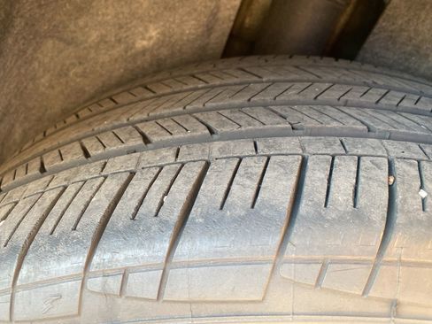 Used 2023 Volkswagen Atlas SE w/ Panoramic Sunroof Package image 11