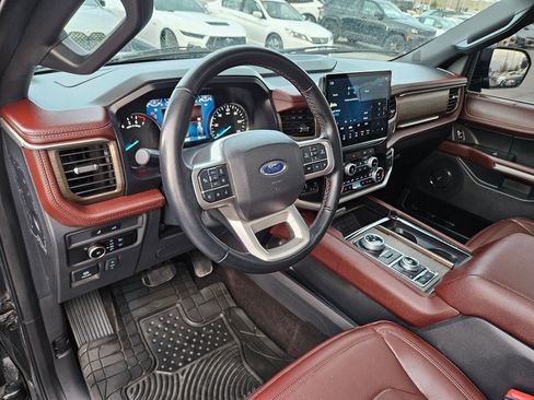 Used 2023 Ford Expedition Limited image 15
