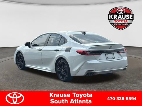 Used 2025 Toyota Camry XSE FWD image 7