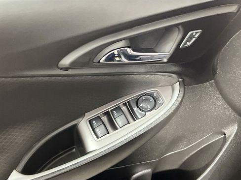 Used 2020 Chevrolet Malibu LS FWD image 17