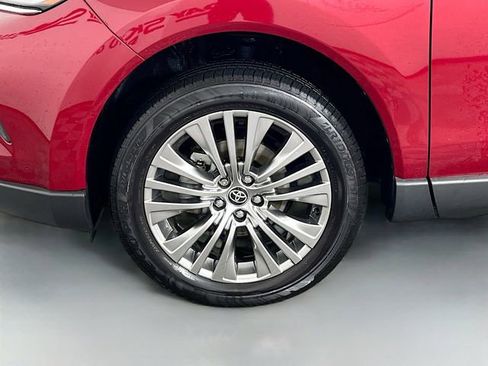 Used 2023 Toyota Venza Limited AWD/4WD image 7