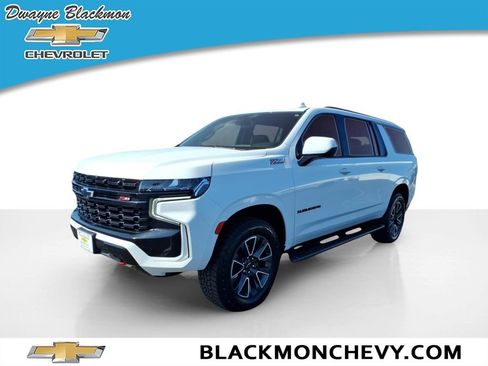 Used 2023 Chevrolet Suburban Z71 AWD/4WD image 7