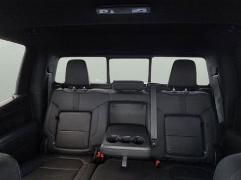 Used 2022 Chevrolet Silverado 1500 High Country w/ Safety Package II image 16