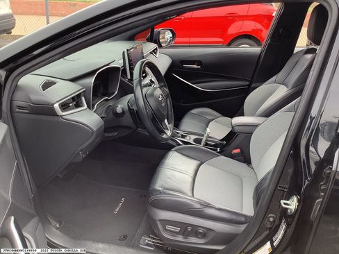 Used 2022 Toyota Corolla XSE image 6