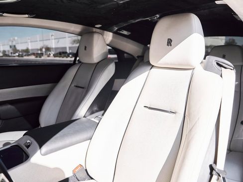 Used 2015 Rolls-Royce Wraith image 45