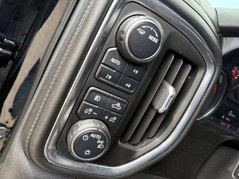 Used 2021 Chevrolet Silverado 1500 RST w/ Texas Edition Plus AWD/4WD image 10