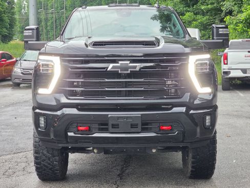 Used 2025 Chevrolet Silverado 2500 LTZ w/ LTZ Plus Package AWD/4WD image 10