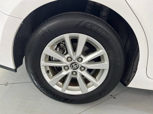 Used 2025 Toyota Camry LE FWD image 16
