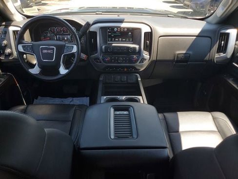 Used 2018 GMC Sierra 2500 SLT AWD/4WD image 17