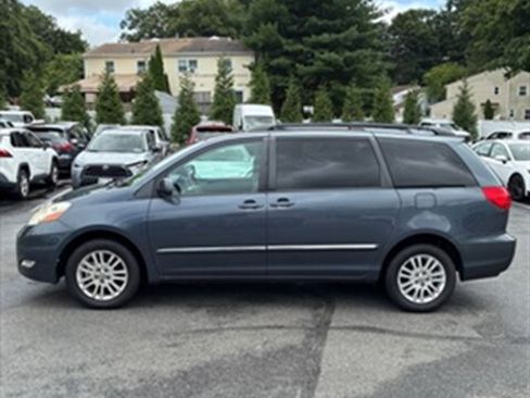 Used 2009 Toyota Sienna XLE Limited AWD/4WD image 1