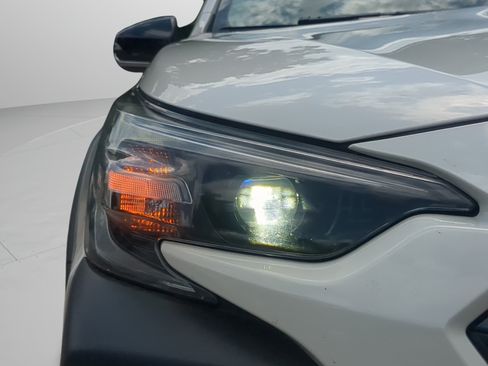 Used 2024 Subaru Outback Premium AWD/4WD image 10