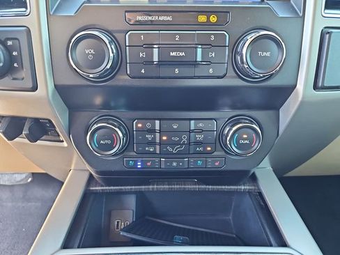 Certified 2021 Ford F250 Lariat w/ Chrome Package AWD/4WD image 28