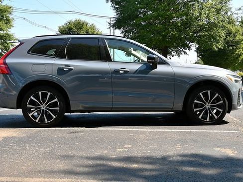 Used 2024 Volvo XC60 B5 Plus w/ Protection Package Premier AWD/4WD image 8