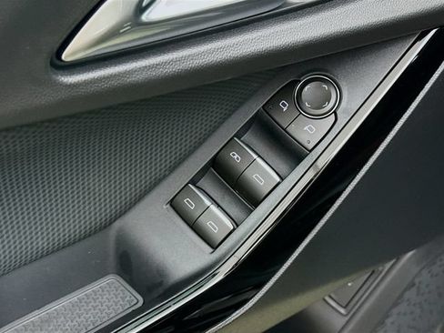 New 2026 Chevrolet Equinox RS w/ Convenience Package III FWD image 20