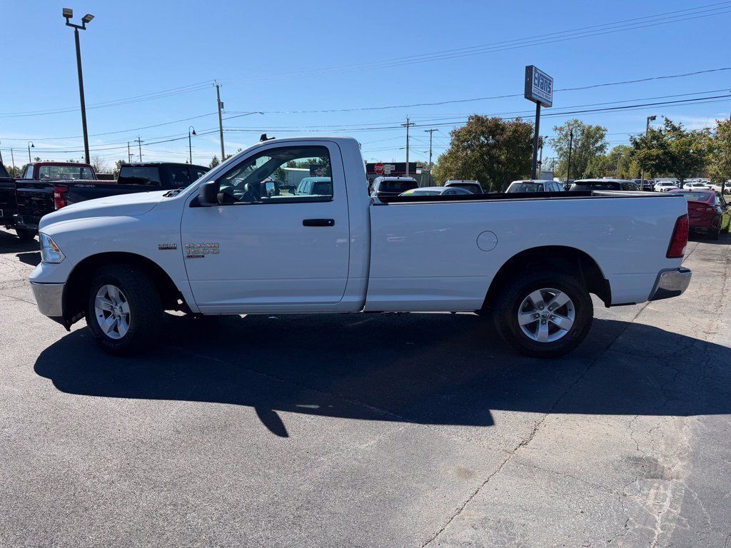 Used 2022 RAM 1500 Classic SLT AWD/4WD image 10