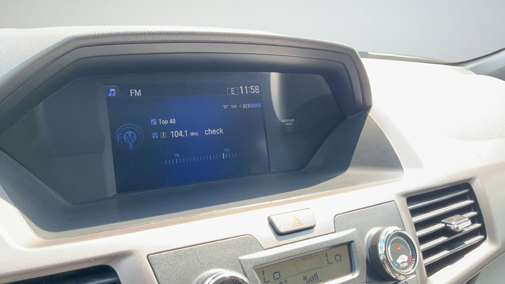 Used 2017 Honda Odyssey EX image 11