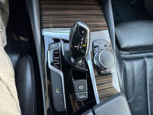 Used 2018 BMW 530i xDrive xDrive image 22