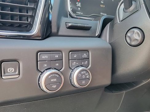 Used 2025 GMC Sierra 1500 Denali Ultimate AWD/4WD image 32
