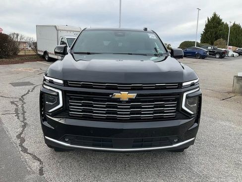 Used 2025 Chevrolet Tahoe High Country image 2