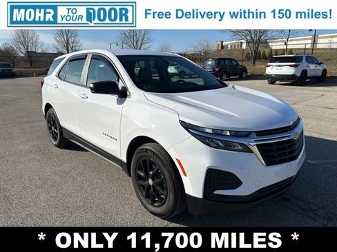 Used 2024 Chevrolet Equinox LS image 3