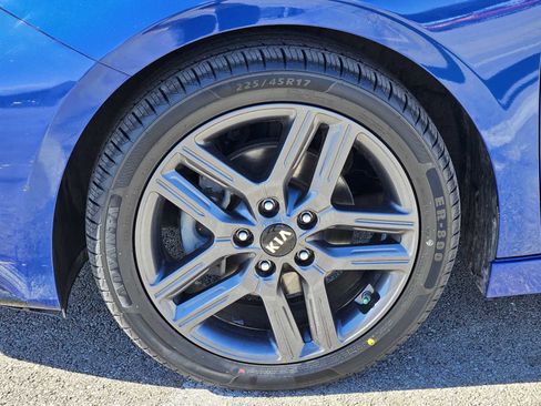 Used 2021 Kia Forte GT-Line image 9