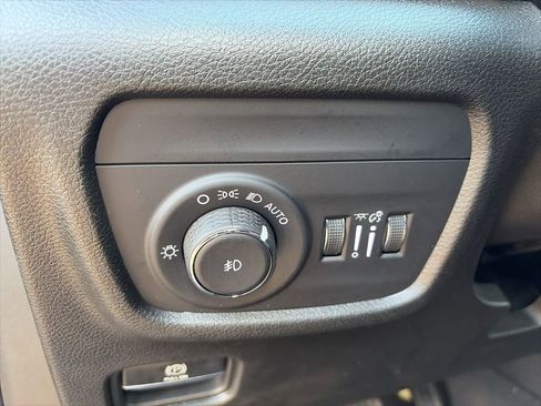 Used 2023 Jeep Grand Cherokee L Limited image 26