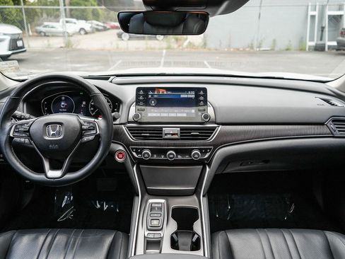 Used 2022 Honda Accord Touring image 12