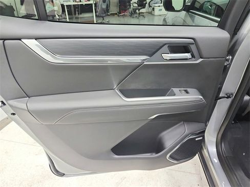 New 2026 GMC Acadia Elevation image 36