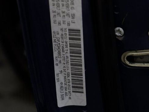 Used 2019 Jeep Cherokee Latitude w/ Cold Weather Group image 24