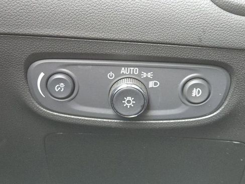 Used 2022 Buick Encore GX Preferred w/ Cold Weather Comfort Package image 10