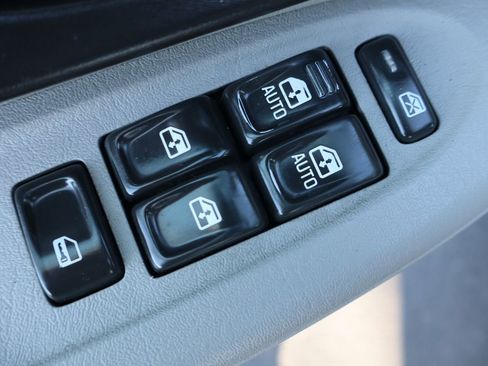 Used 2005 Chevrolet TrailBlazer LS w/ LS Preferred Equipment Group image 26