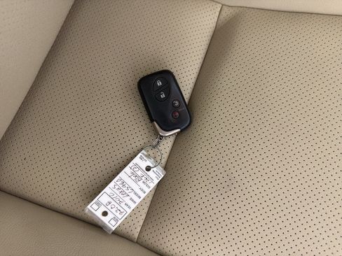 Used 2010 Lexus LS 460 w/ Luxury Value Edition RWD image 41