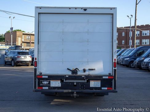 Used 2021 GMC Savana 3500 Extended w/ Power Convenience Package RWD image 5