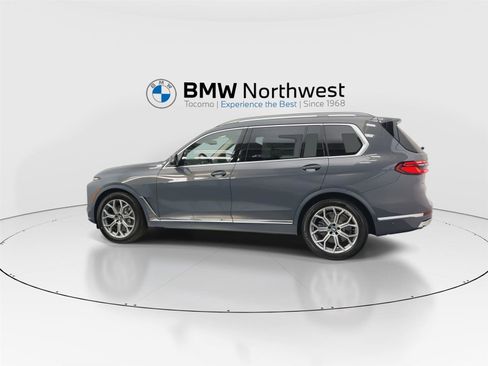 New 2026 BMW X7 xDrive40i w/ Premium Package image 11
